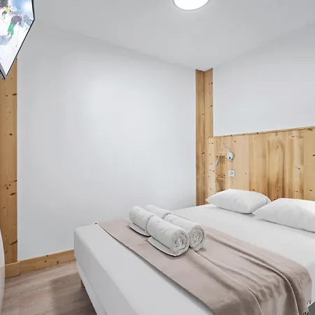 Moderne Proche Centre Et Pistes Avec Wifi アパート