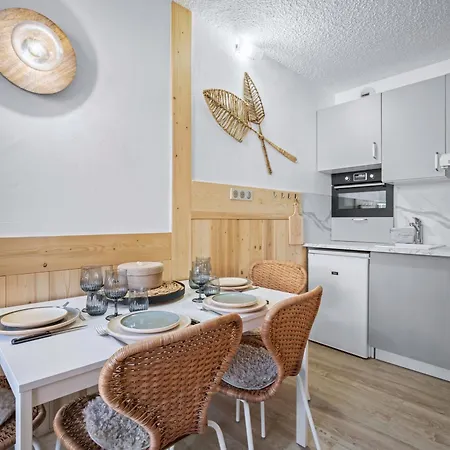 Appartement Moderne Proche Du Centre Et Des Pistes Avec Wifi - Fr-1-640-69 Val Thorens